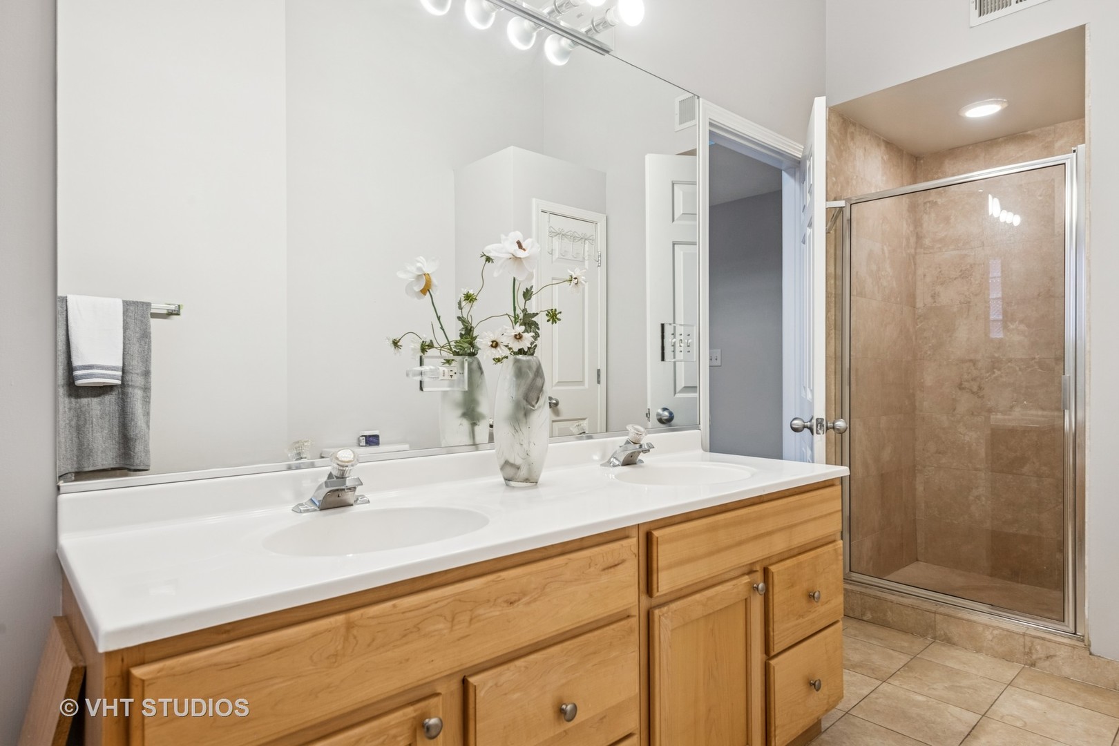 2336 W HARRISON Street Unit: 4