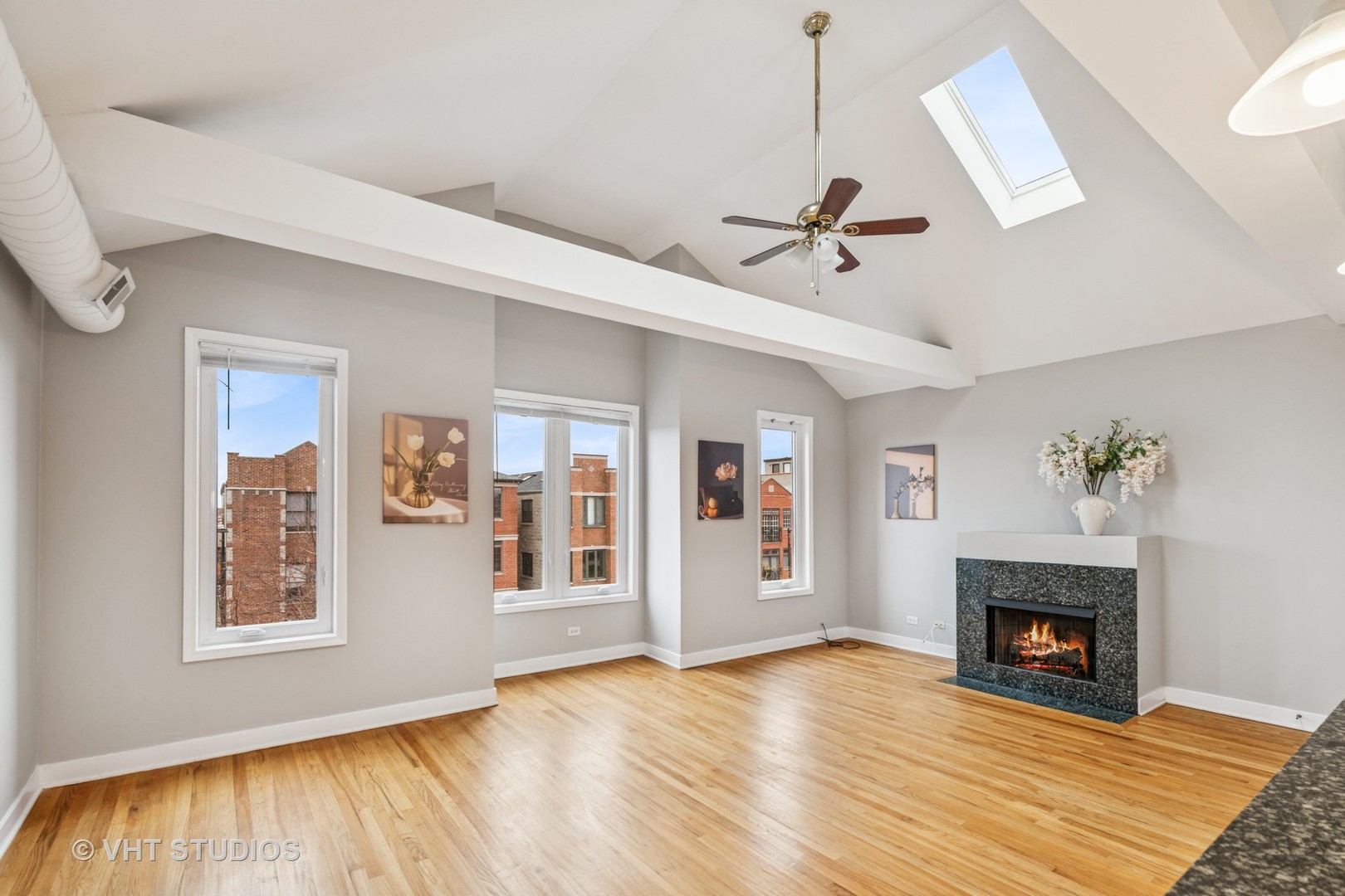 2336 W HARRISON Street Unit: 4