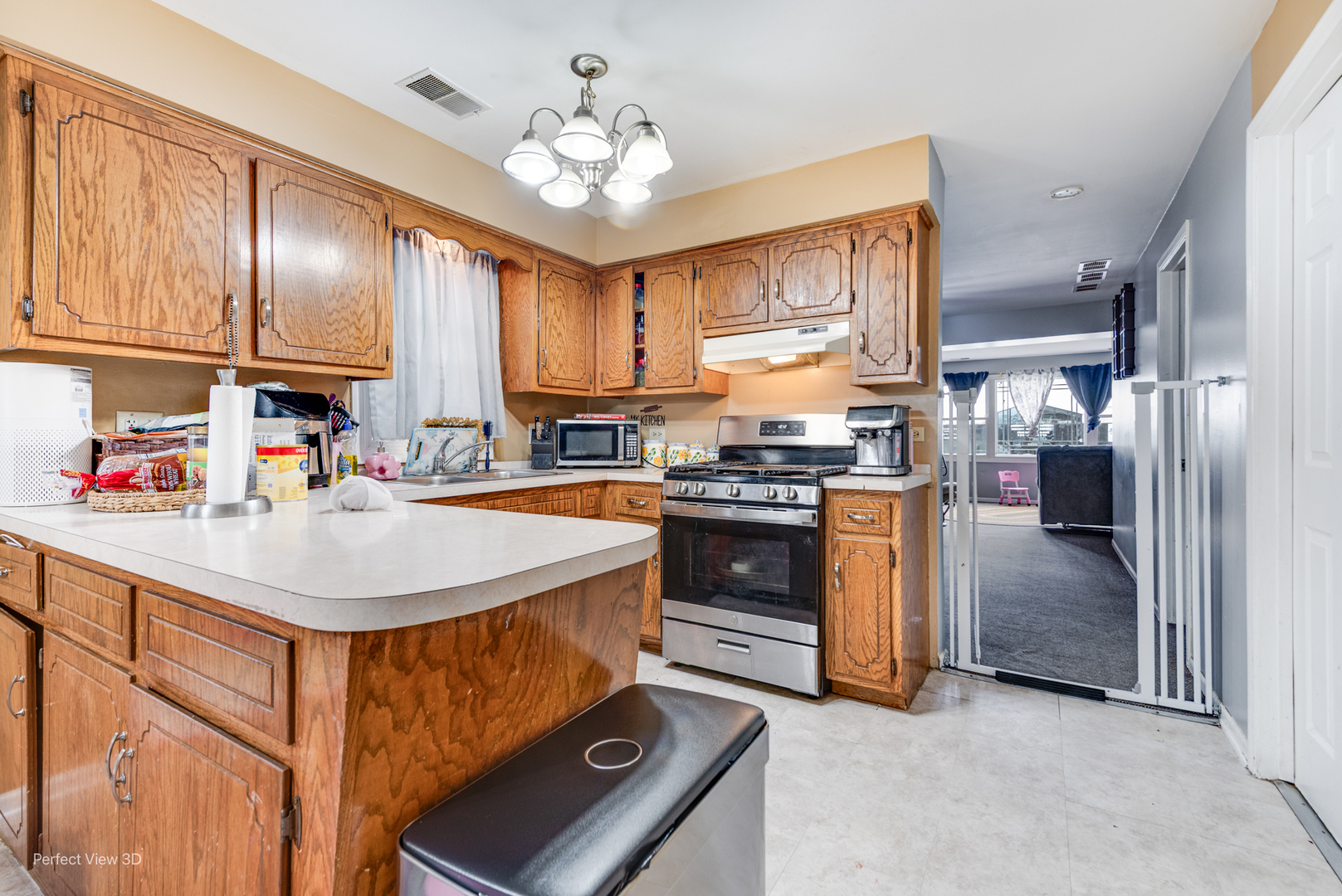 9821 S RIDGELAND Avenue