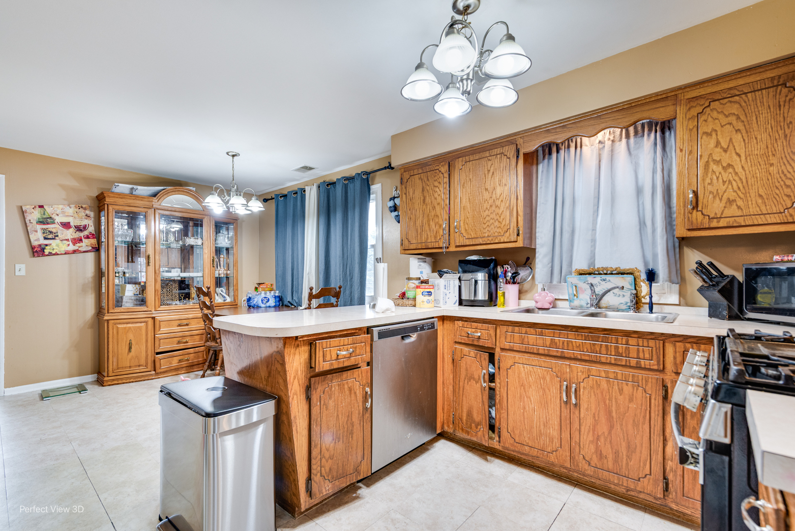 9821 S RIDGELAND Avenue