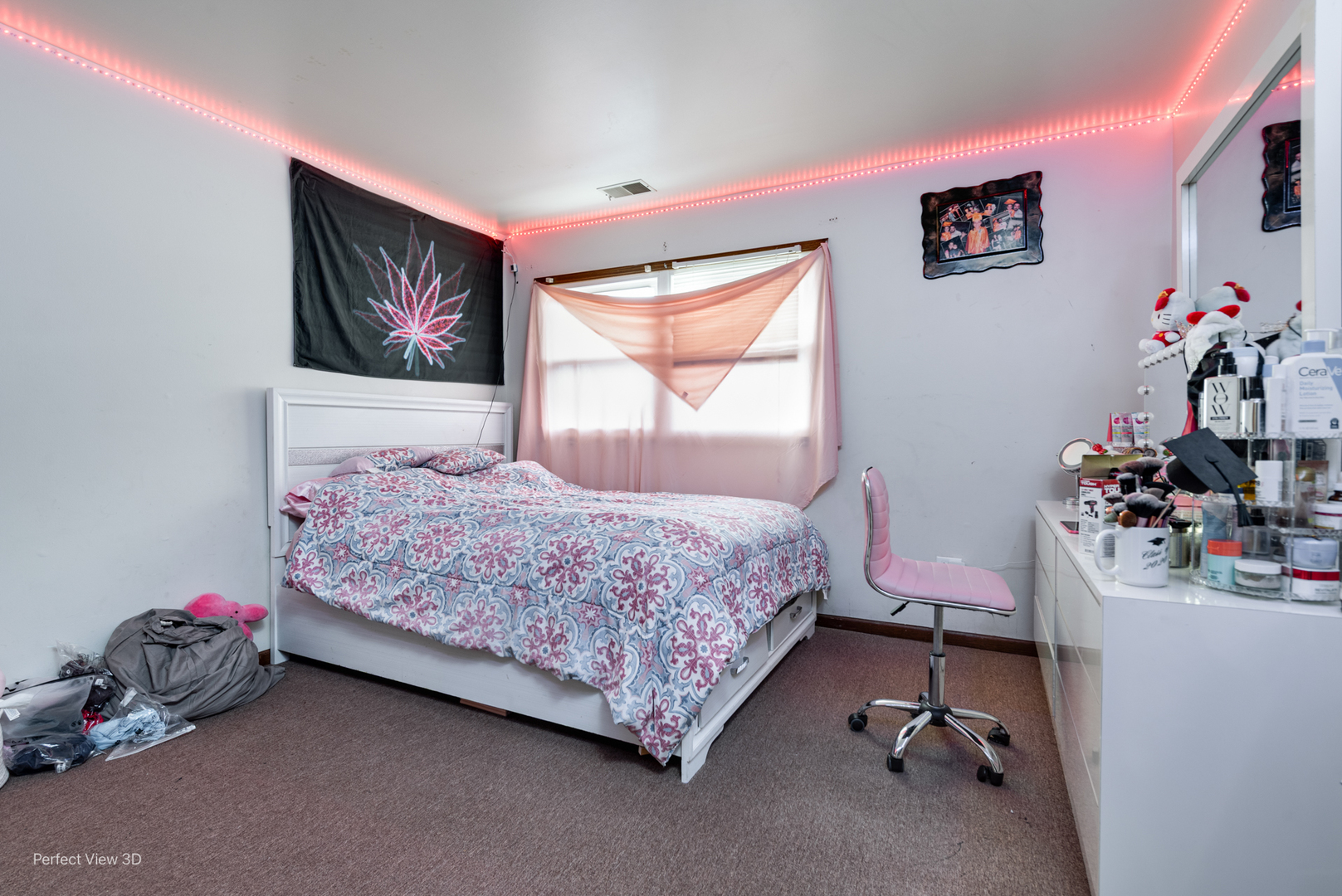 9821 S RIDGELAND Avenue