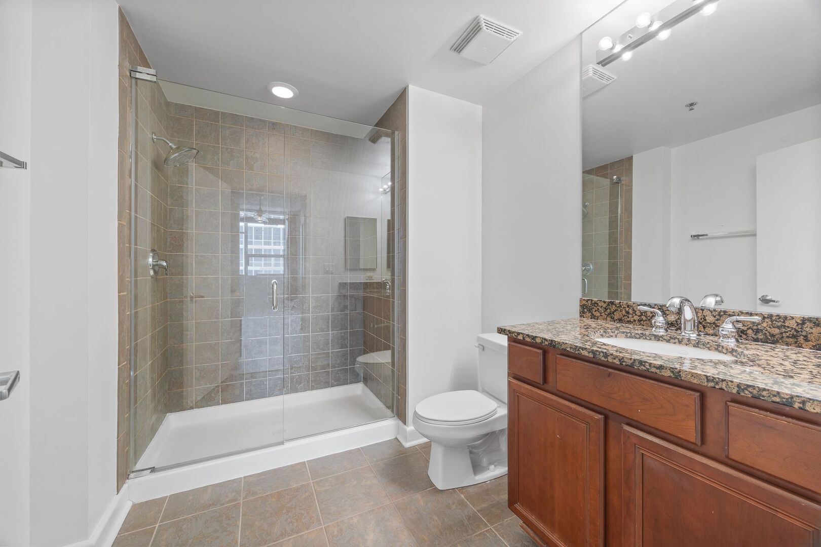 1305 S MICHIGAN Avenue Unit: 1406