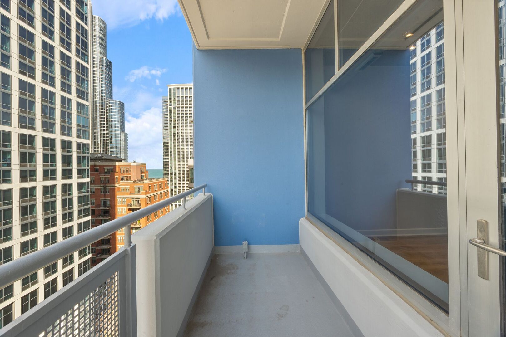 1305 S MICHIGAN Avenue Unit: 1406
