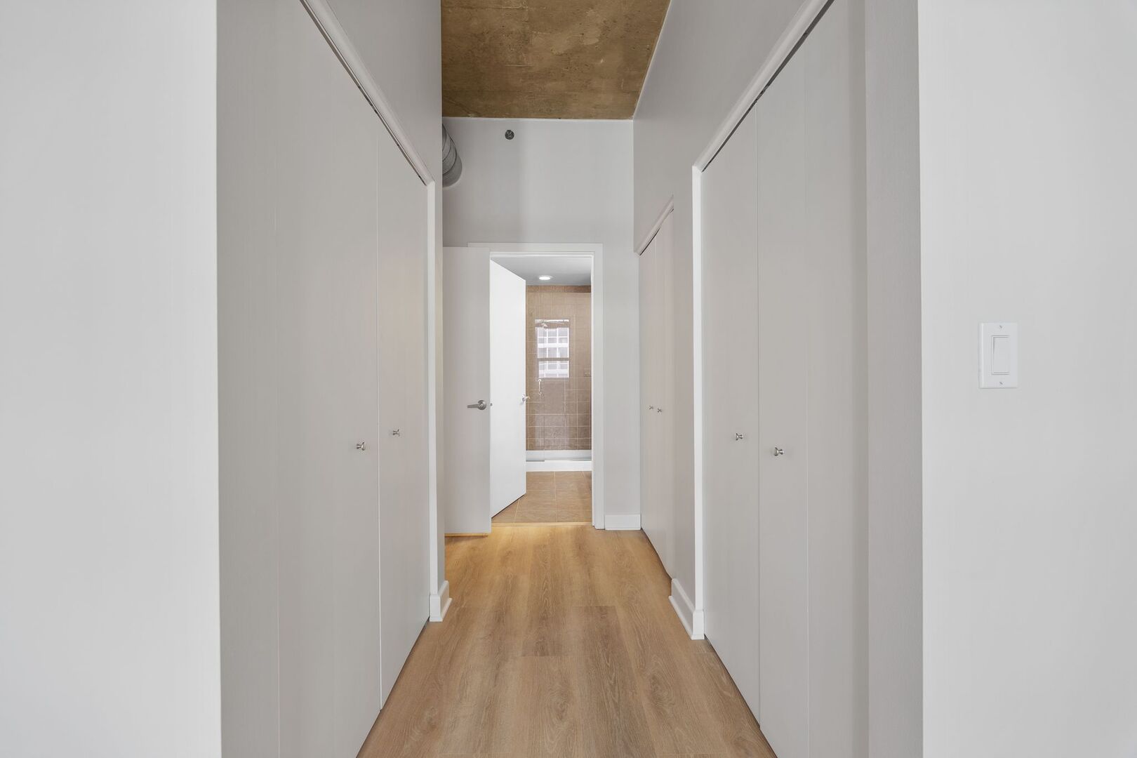 1305 S MICHIGAN Avenue Unit: 1406