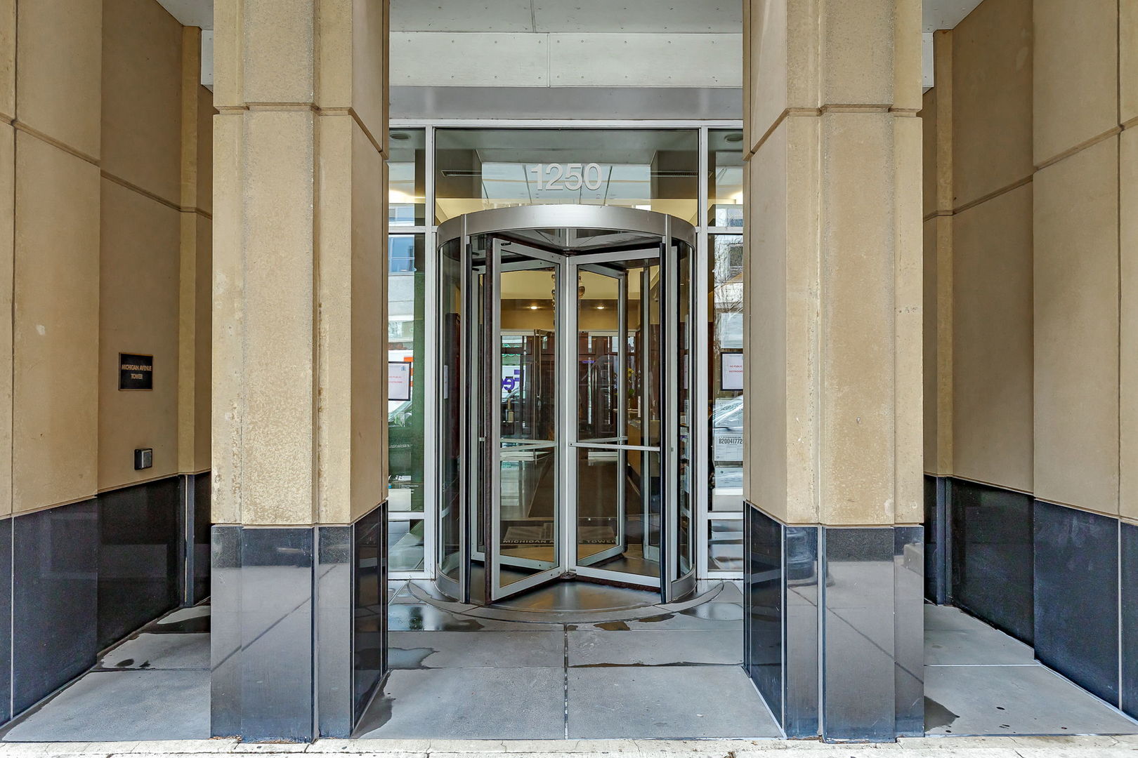 1250 S Michigan Avenue Unit: 800