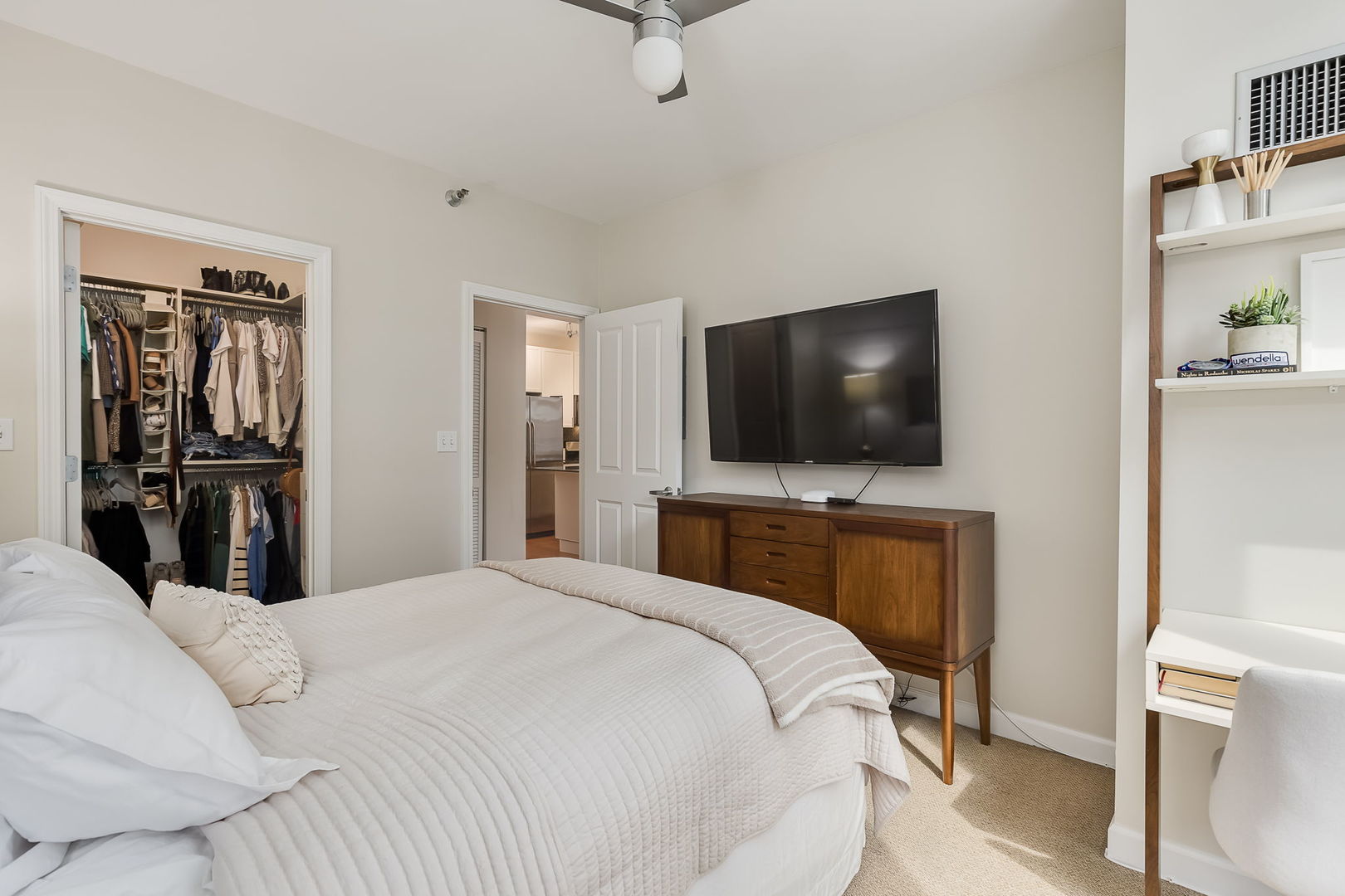 1250 S Michigan Avenue Unit: 800