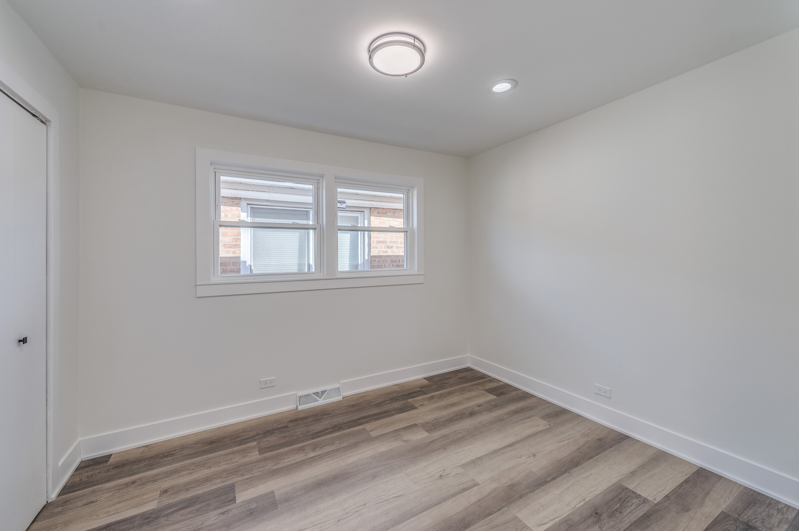 420 N Hamlin Avenue