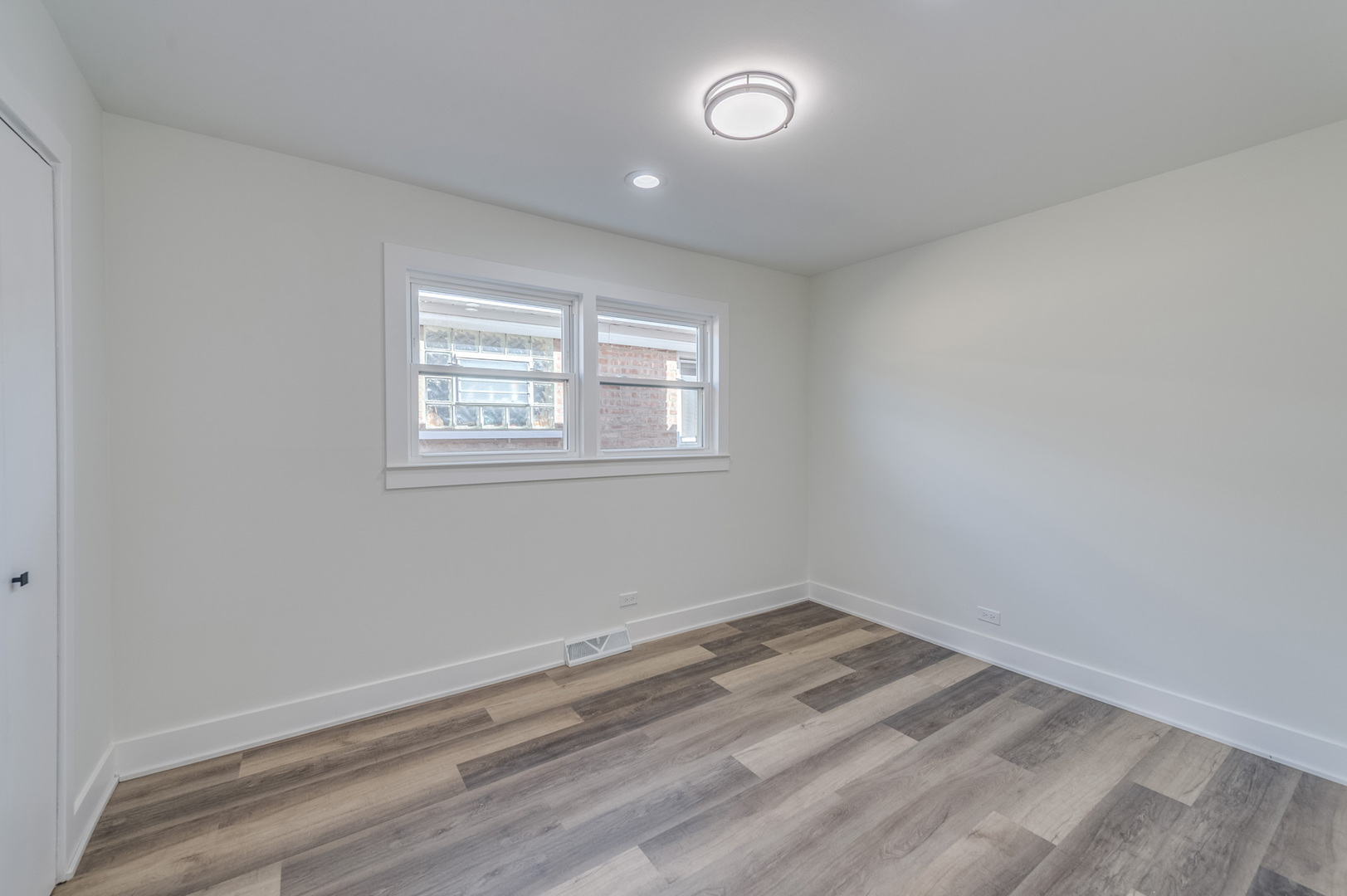 420 N Hamlin Avenue