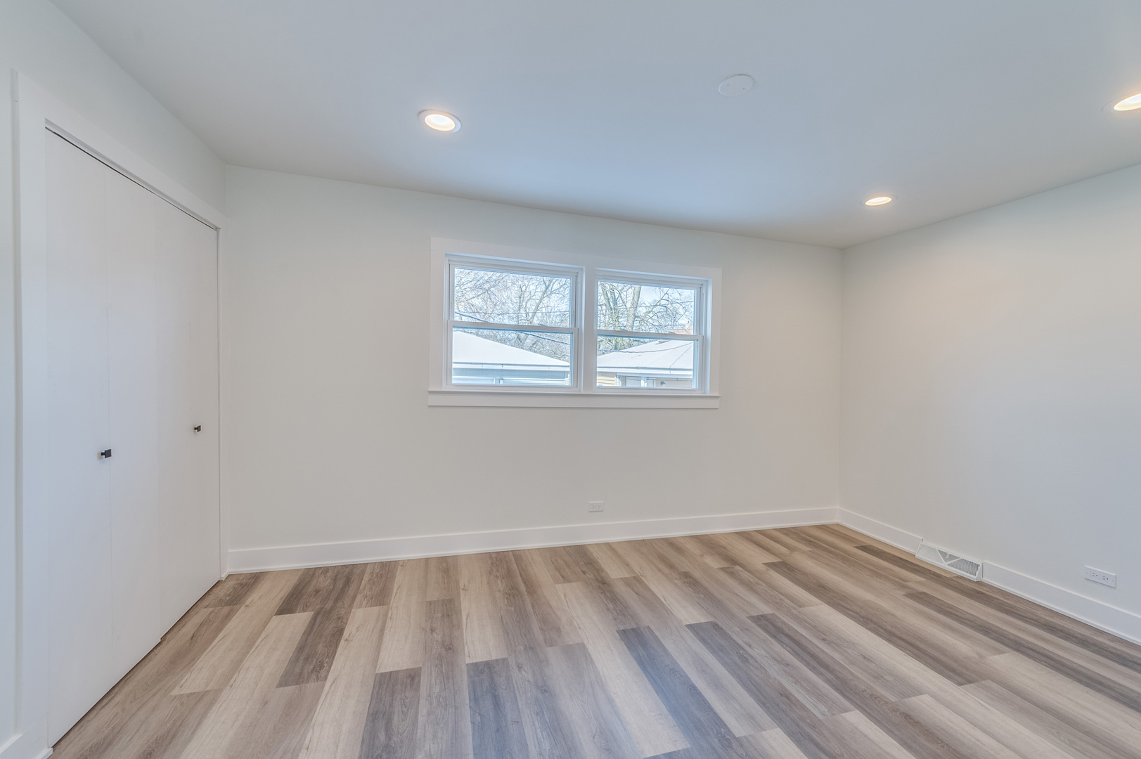420 N Hamlin Avenue