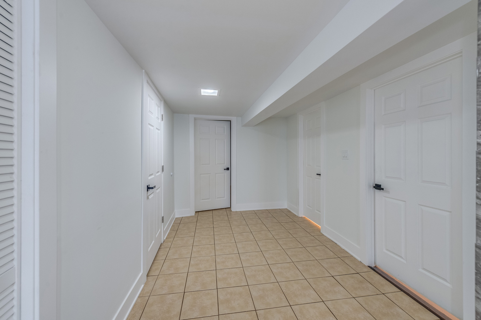 420 N Hamlin Avenue
