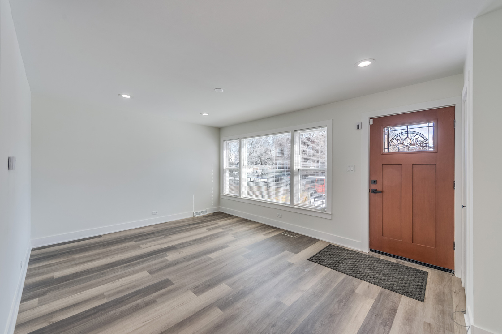 420 N Hamlin Avenue