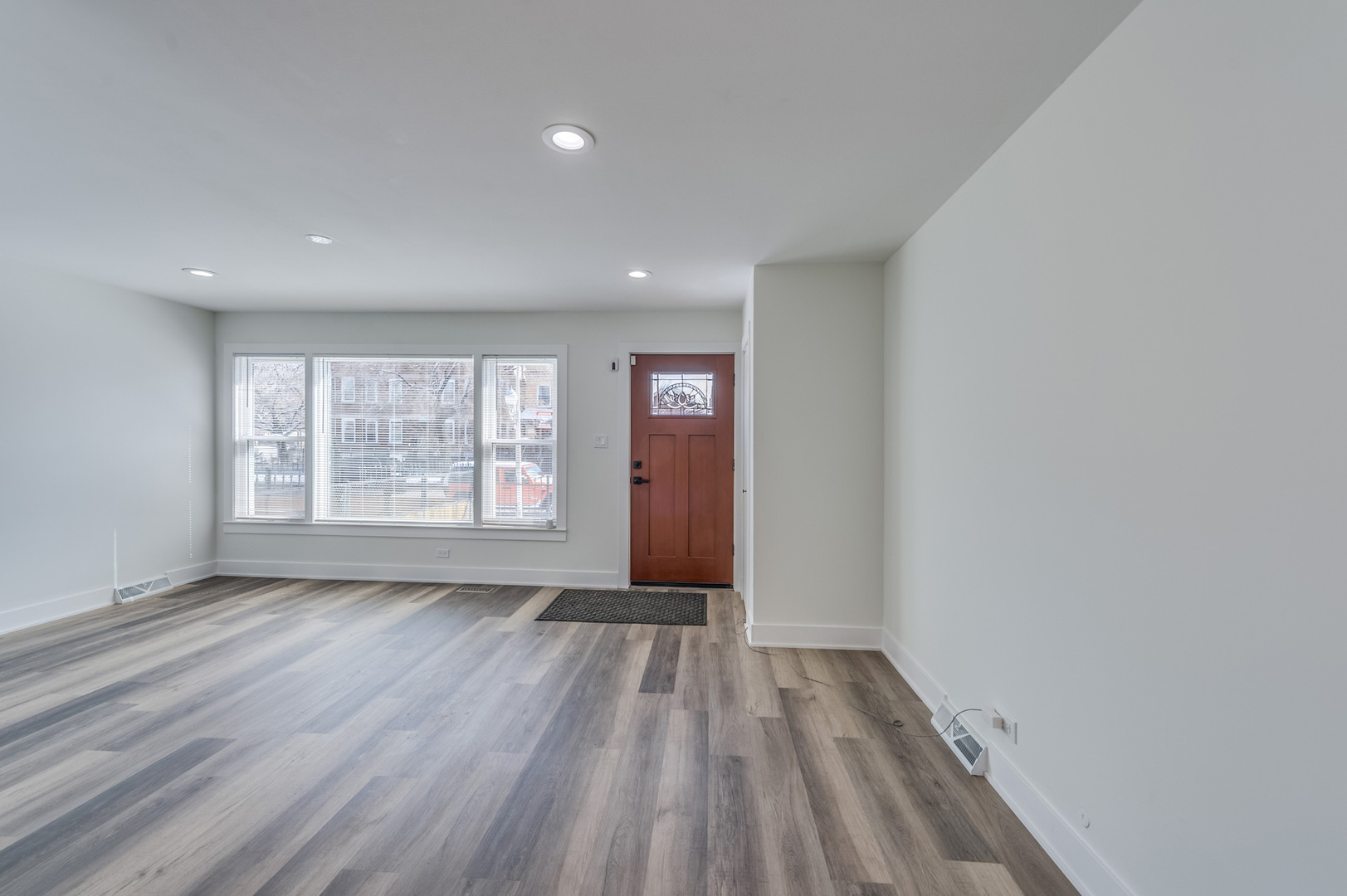 420 N Hamlin Avenue