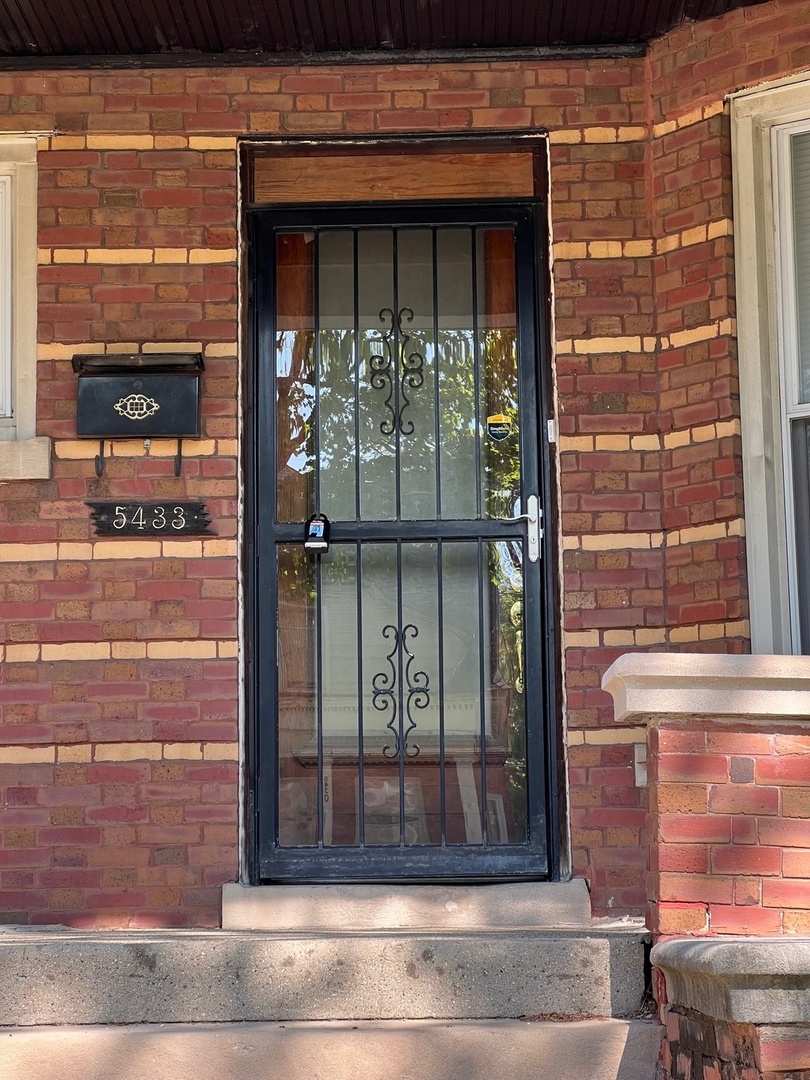 5433 S Carpenter Street