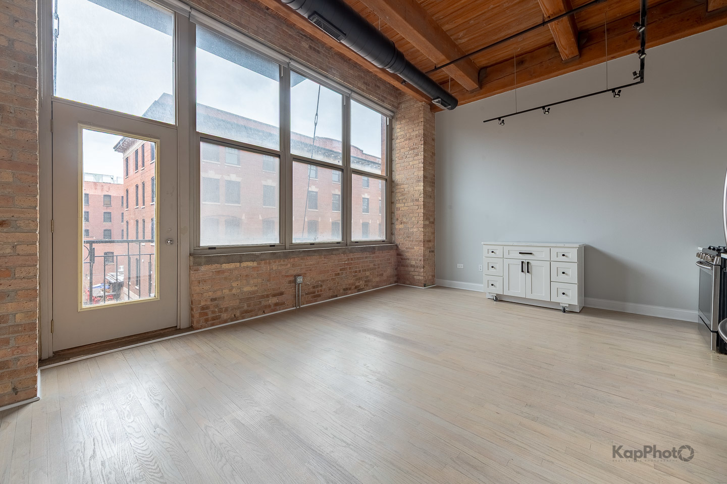 1500 W Monroe Street Unit: 312