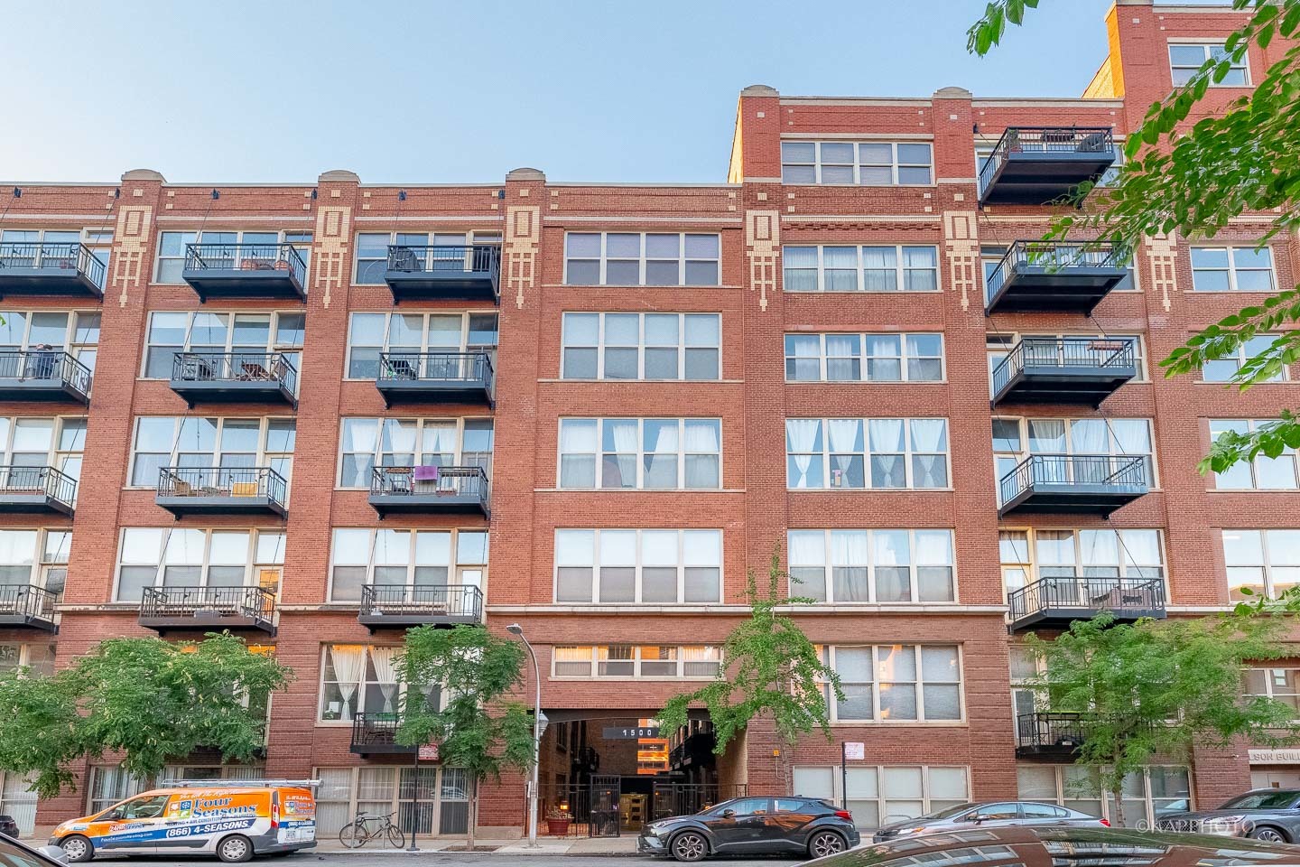 1500 W Monroe Street Unit: 312