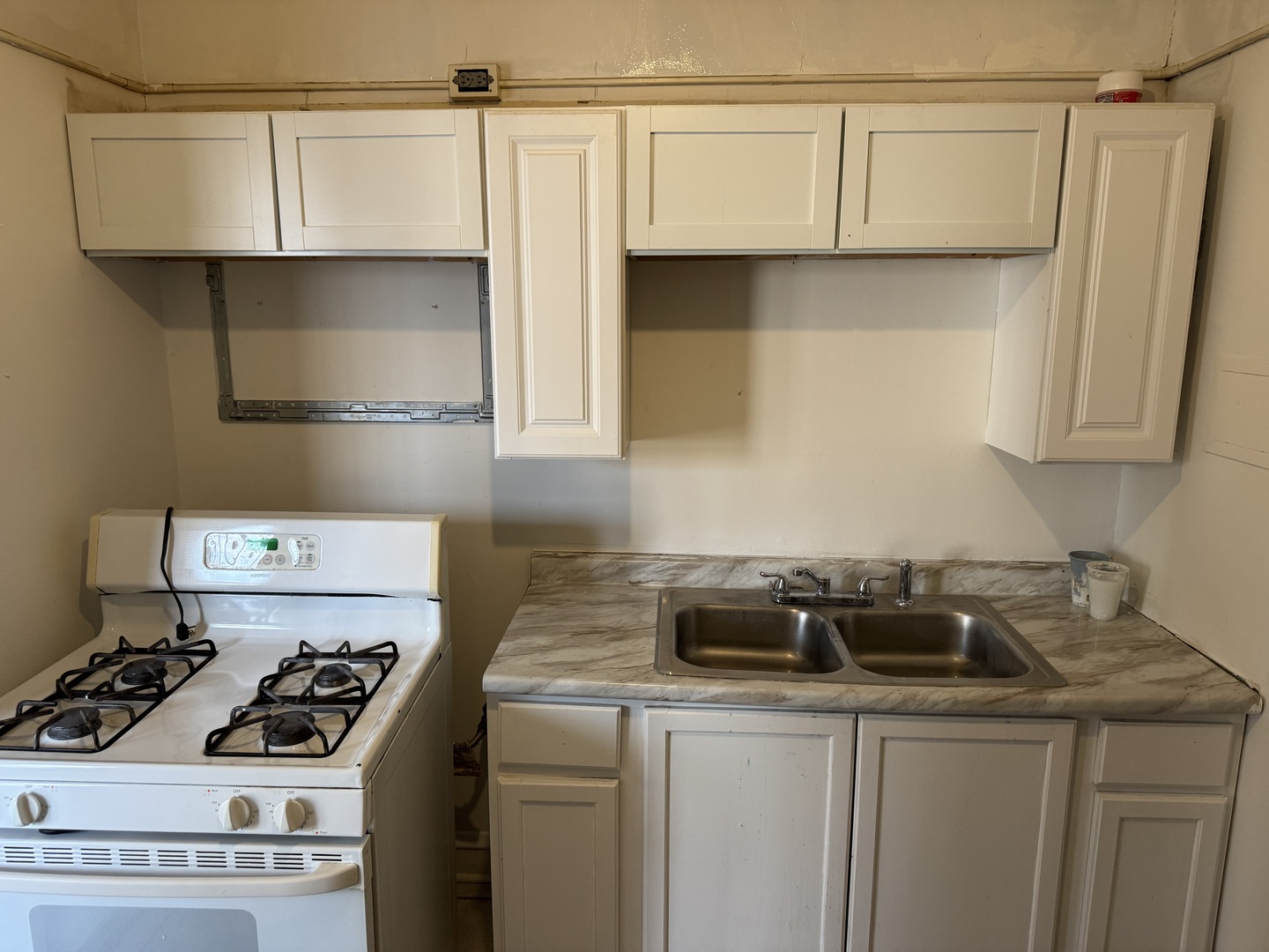 2542 E 78th Street Unit: 2E