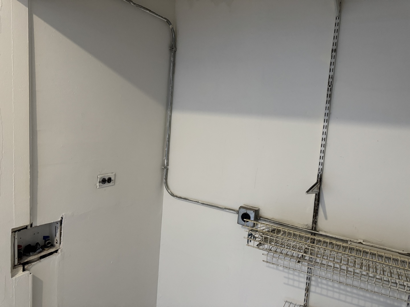 2542 E 78th Street Unit: 2E