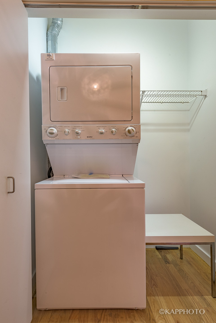 1720 S Michigan Avenue Unit: 1203