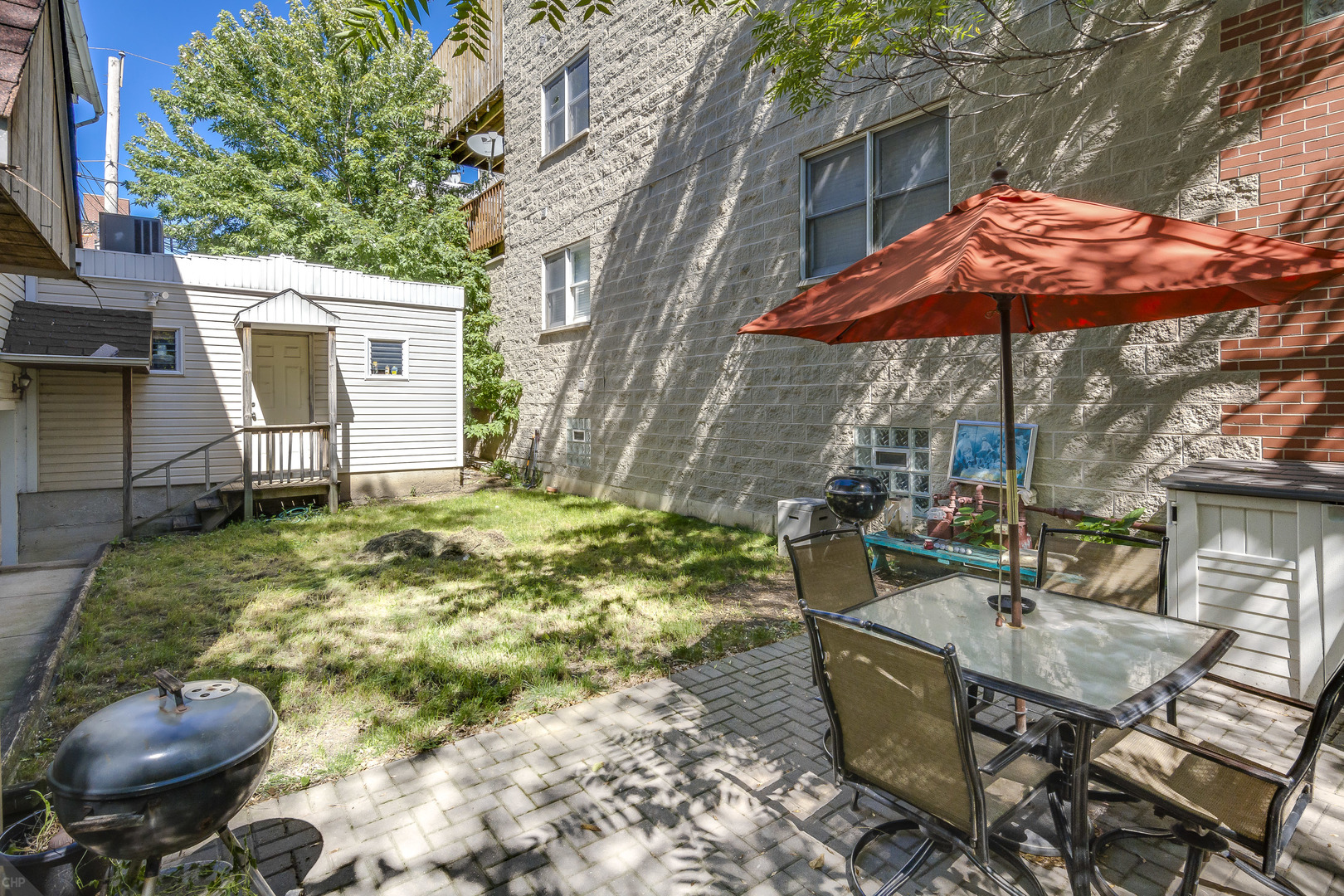 1538 W Fry Street