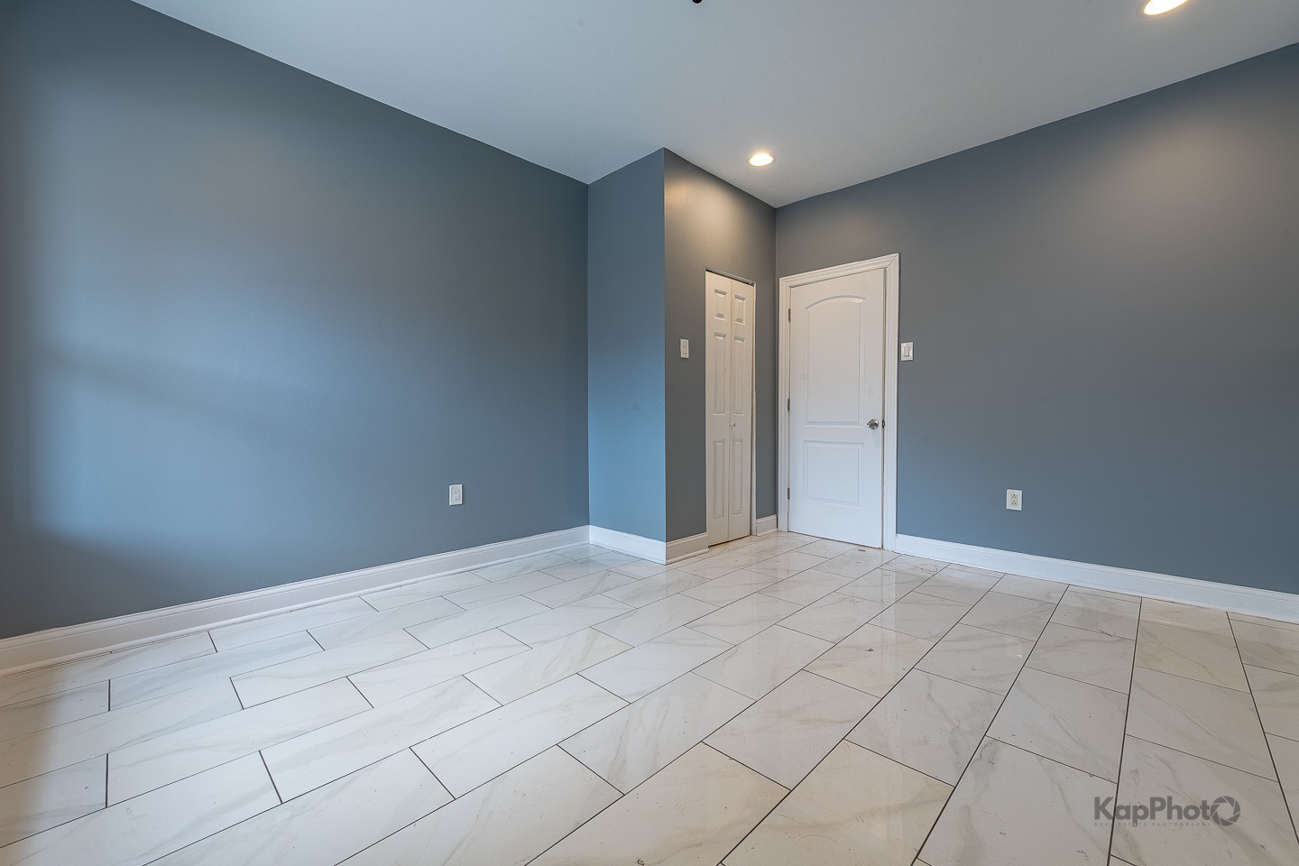 6335 S Elizabeth Street