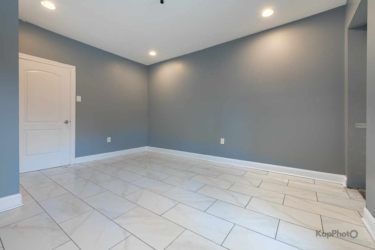 6335 S Elizabeth Street