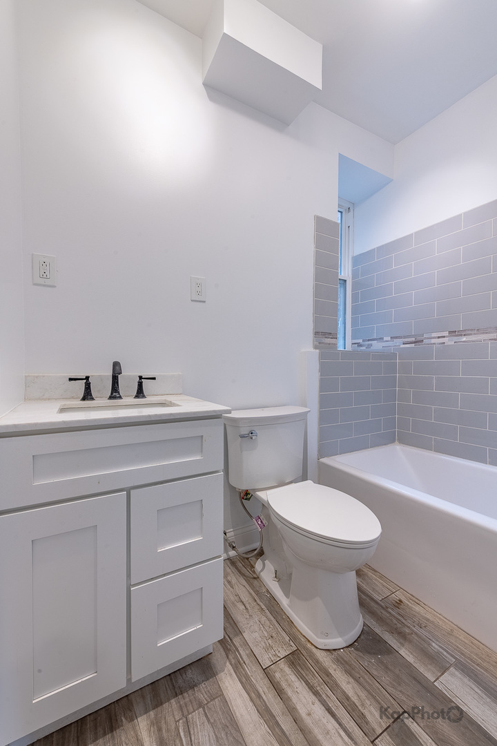 6335 S Elizabeth Street