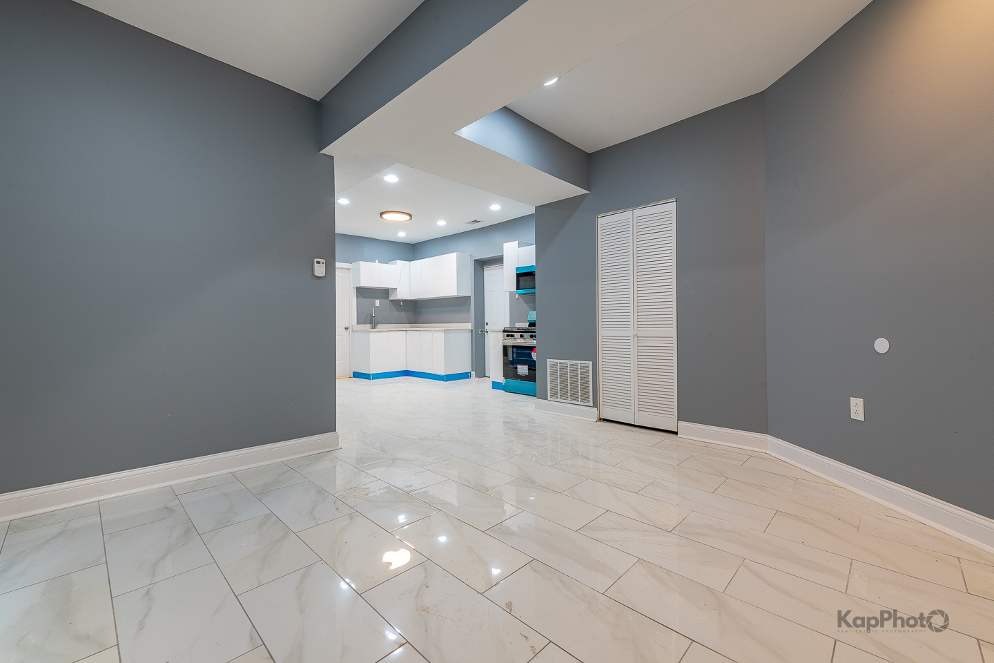 6335 S Elizabeth Street