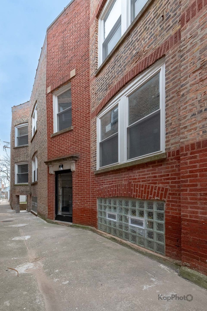 6335 S Elizabeth Street