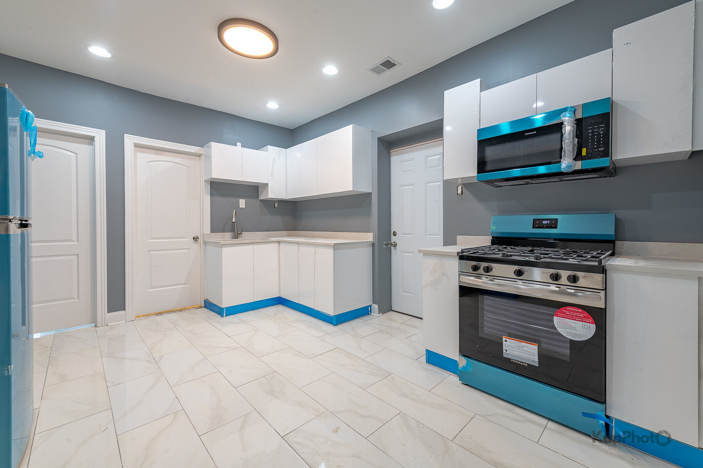 6335 S Elizabeth Street