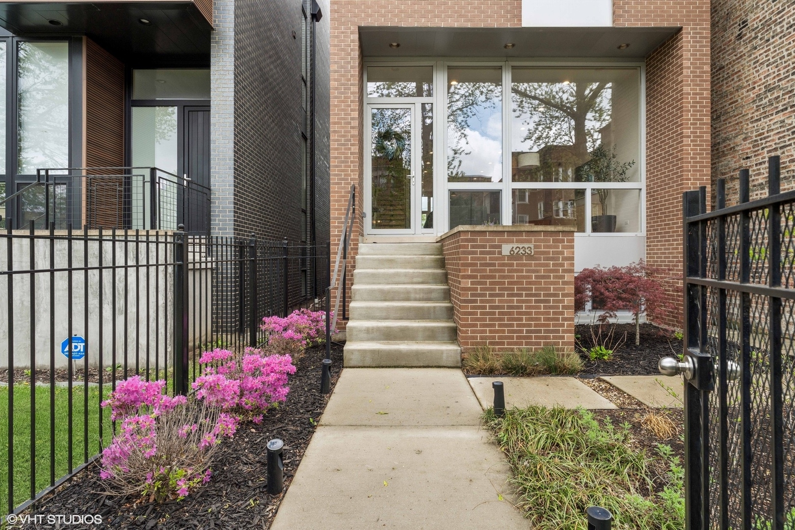 6233 S Greenwood Avenue