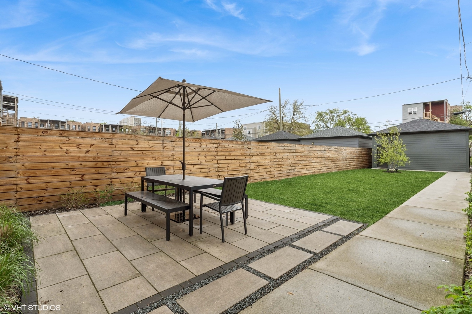 6233 S Greenwood Avenue