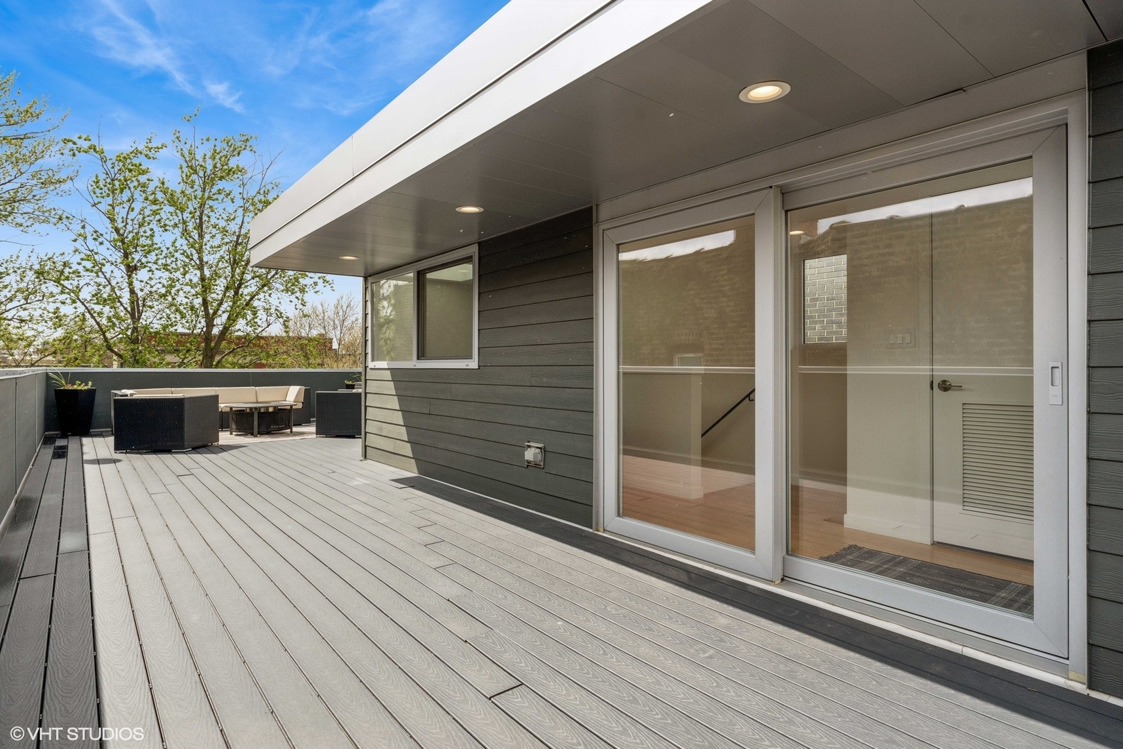 6233 S Greenwood Avenue