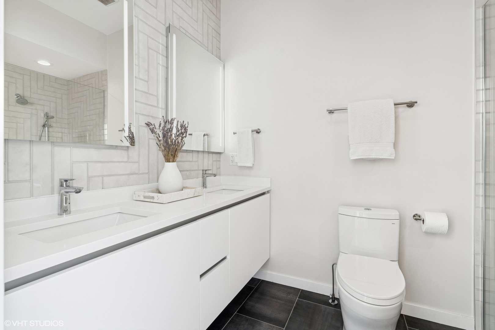 6233 S Greenwood Avenue