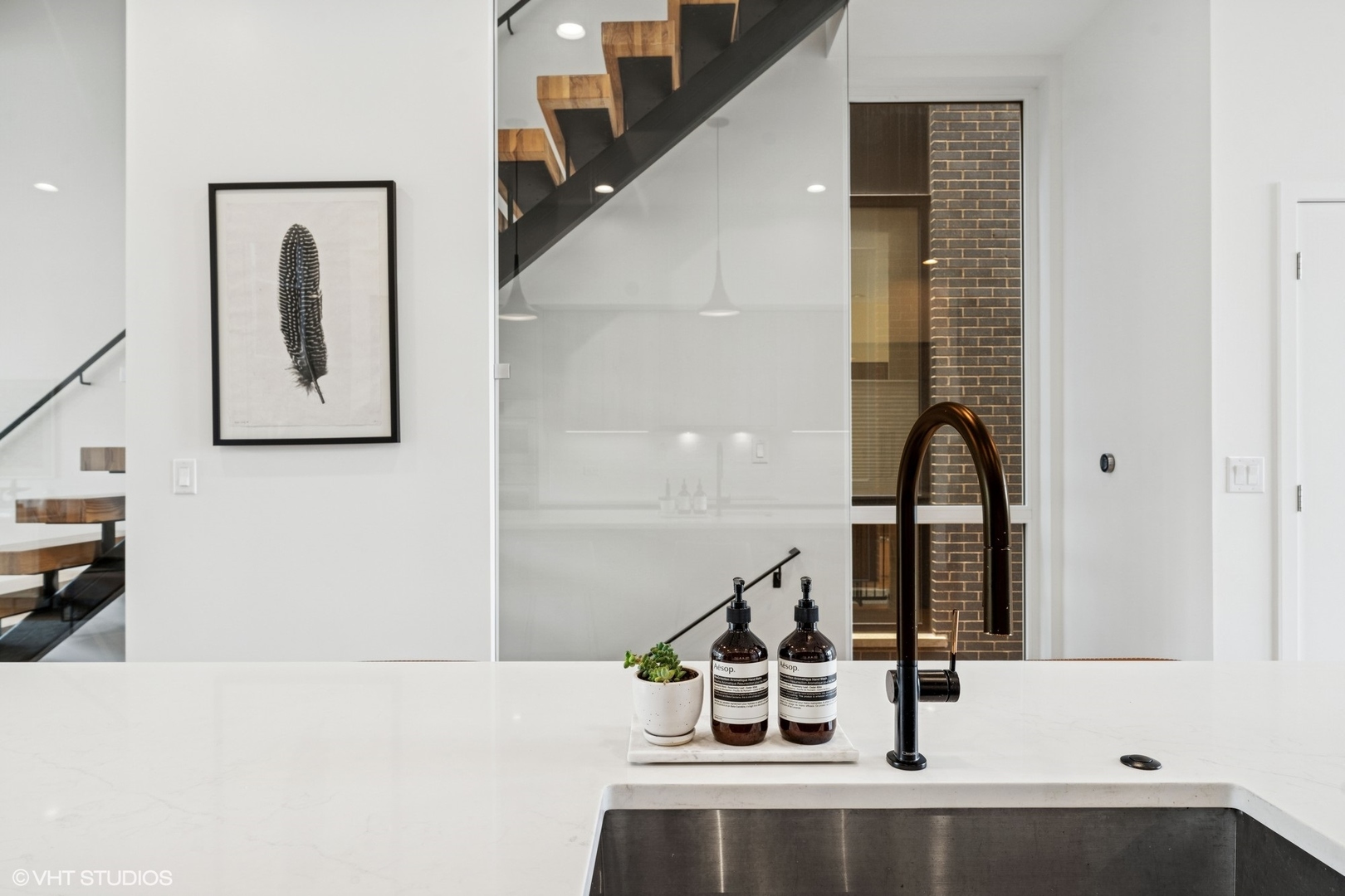 6233 S Greenwood Avenue