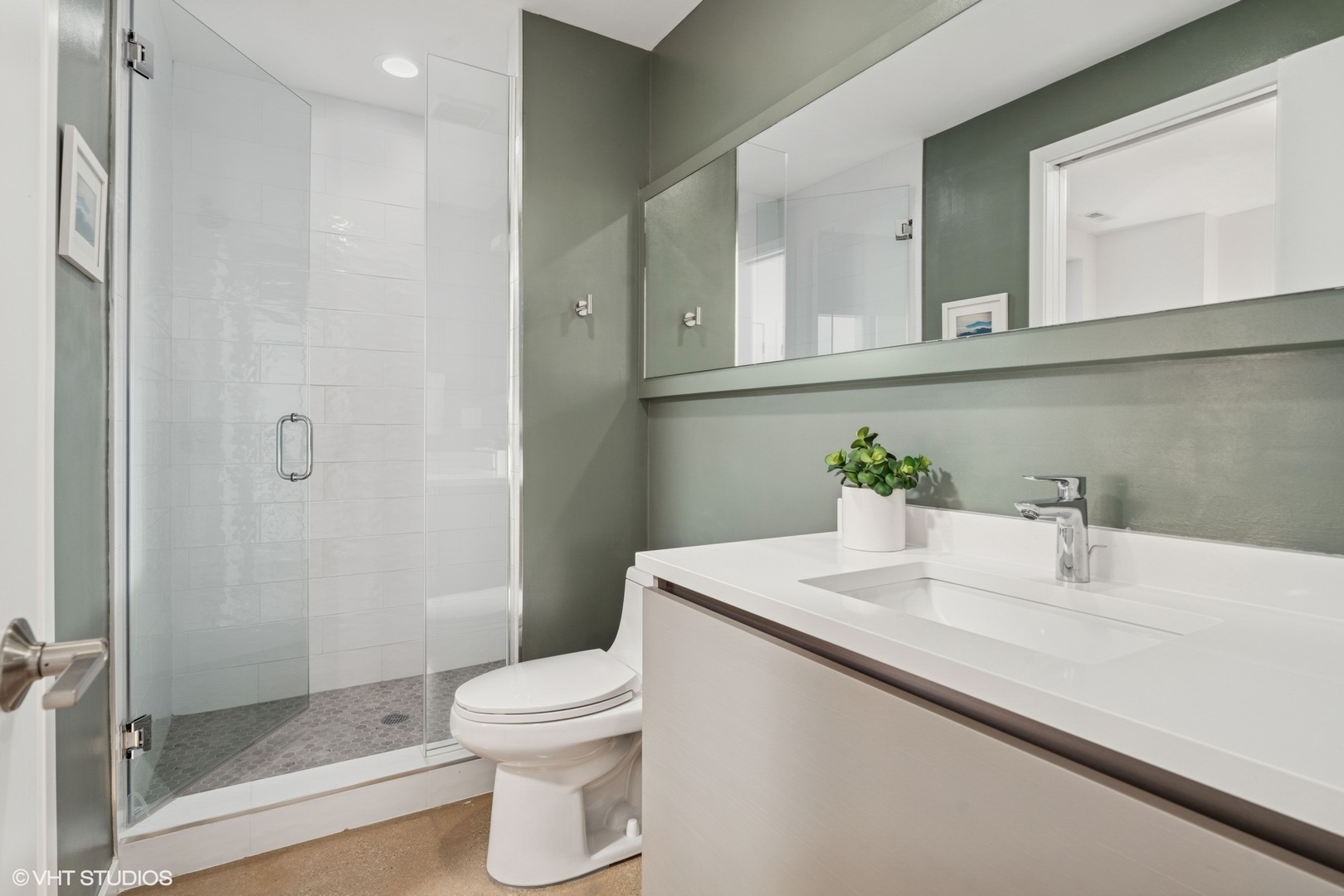 6233 S Greenwood Avenue