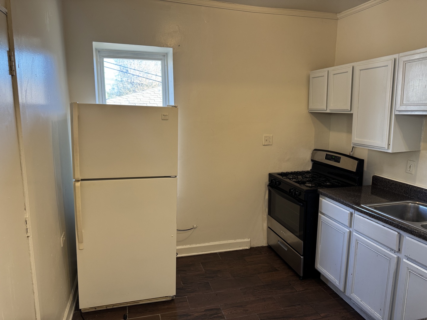 7321 S St Lawrence Avenue