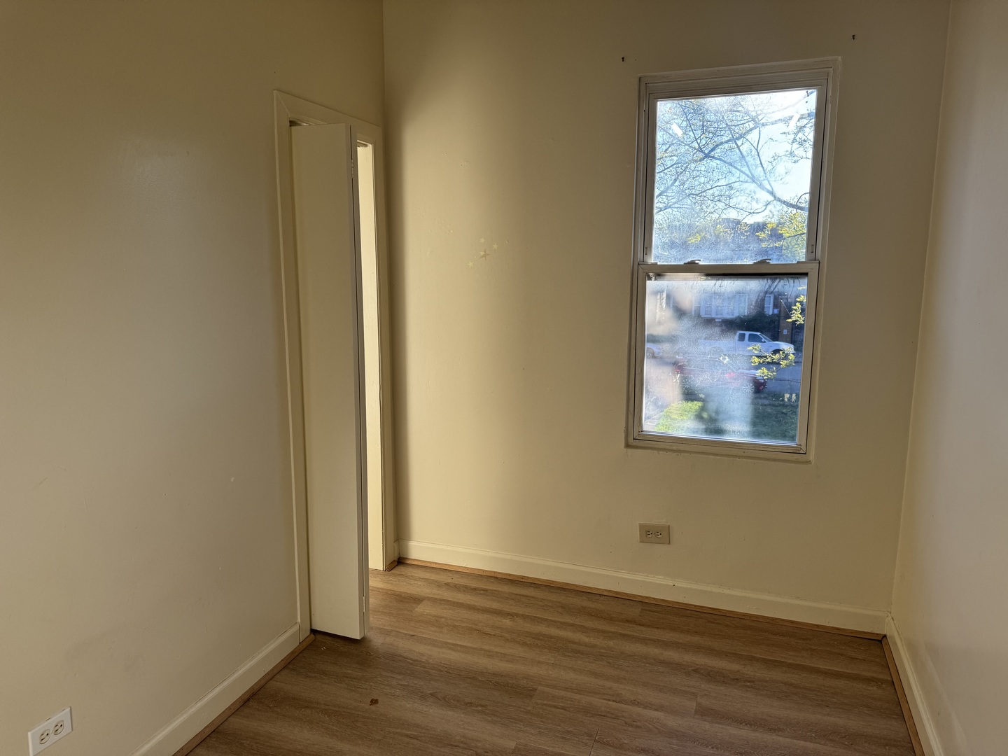 7321 S St Lawrence Avenue