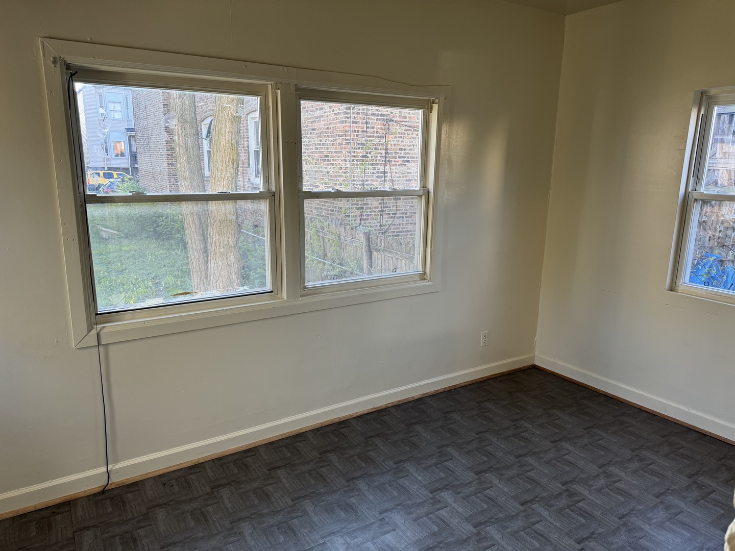 7321 S St Lawrence Avenue