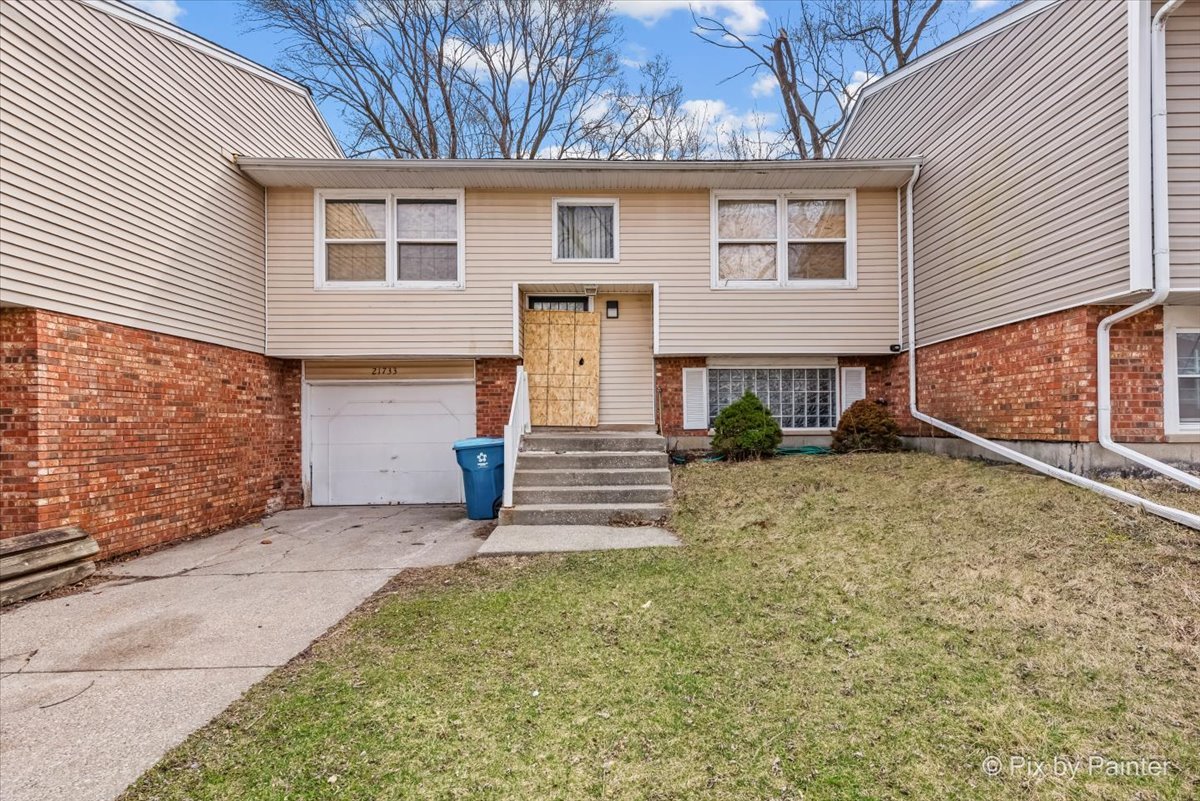 21733 CAROL Avenue Unit: 21733