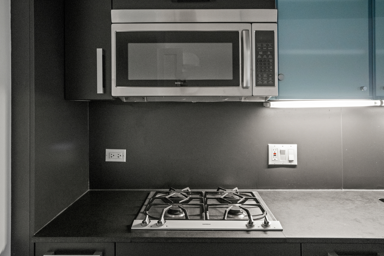 550 N St Clair Street Unit: 902