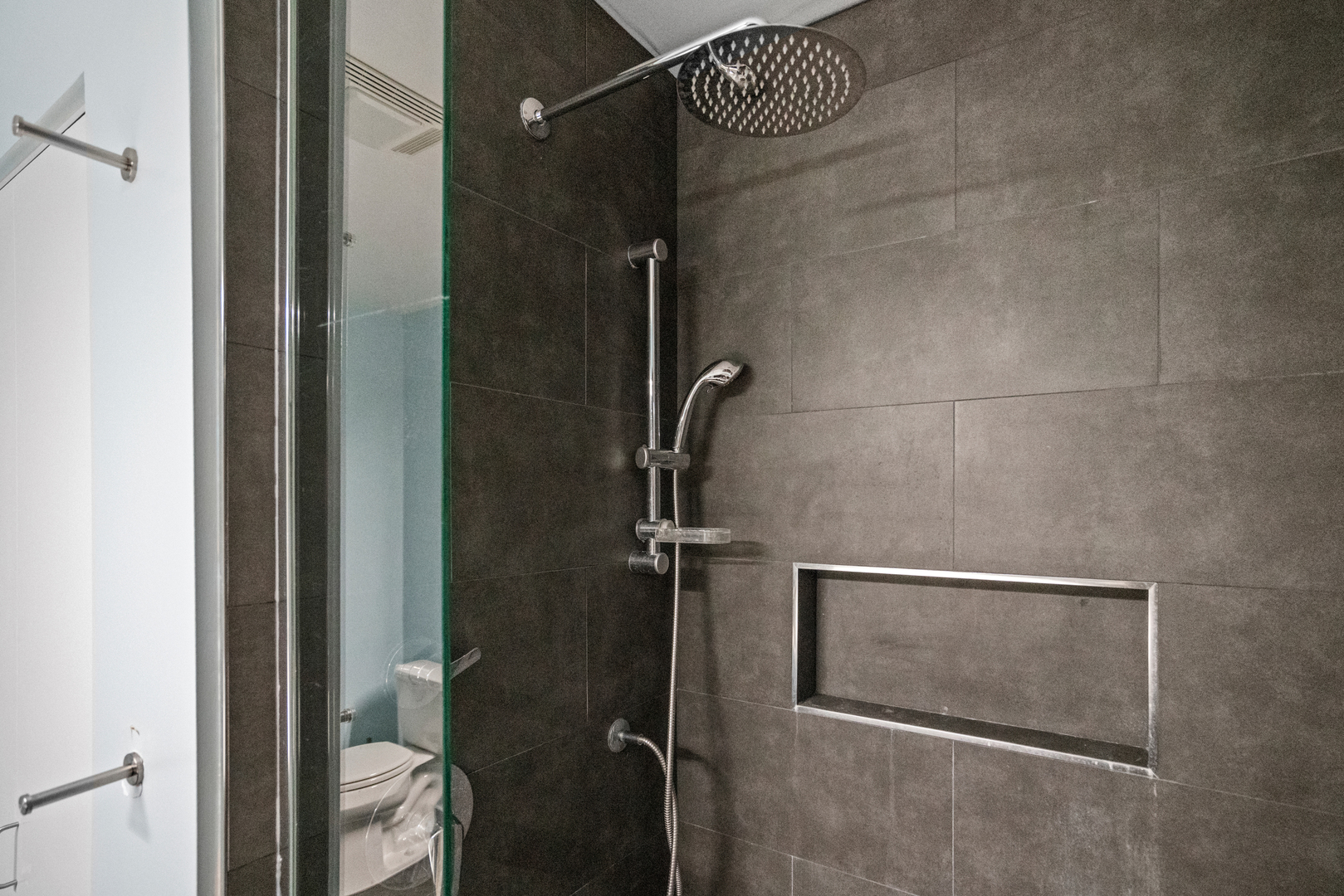 550 N St Clair Street Unit: 902