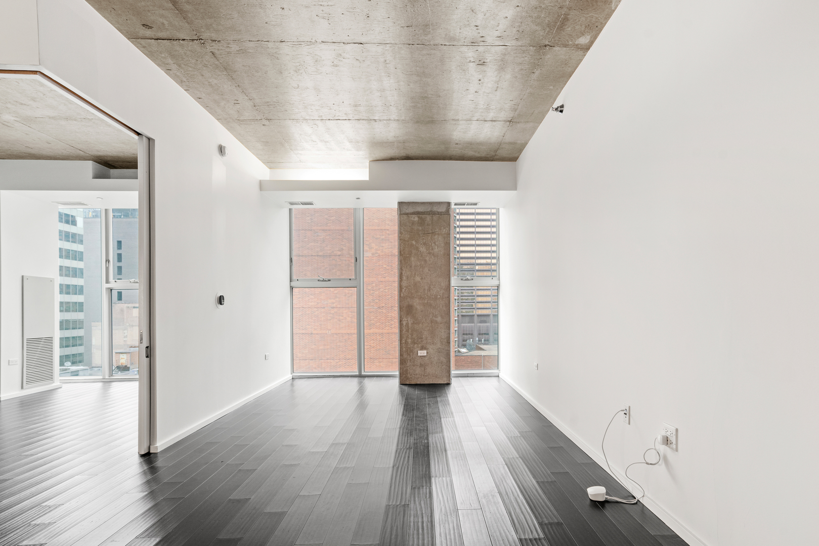 550 N St Clair Street Unit: 902