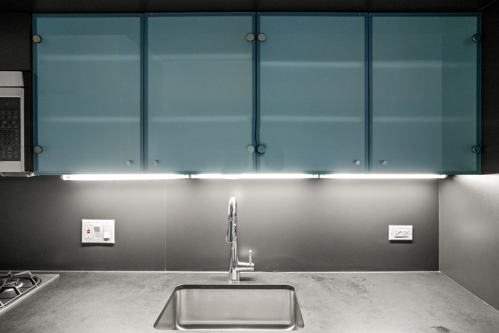 550 N St Clair Street Unit: 902