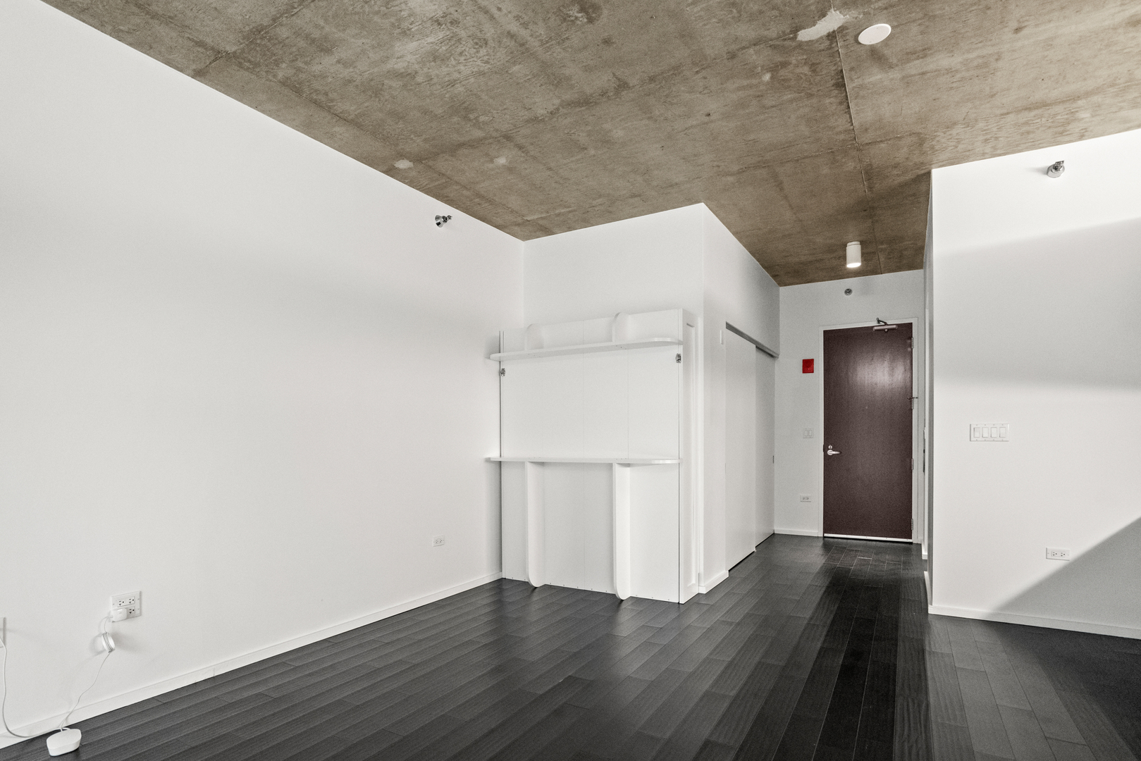 550 N St Clair Street Unit: 902