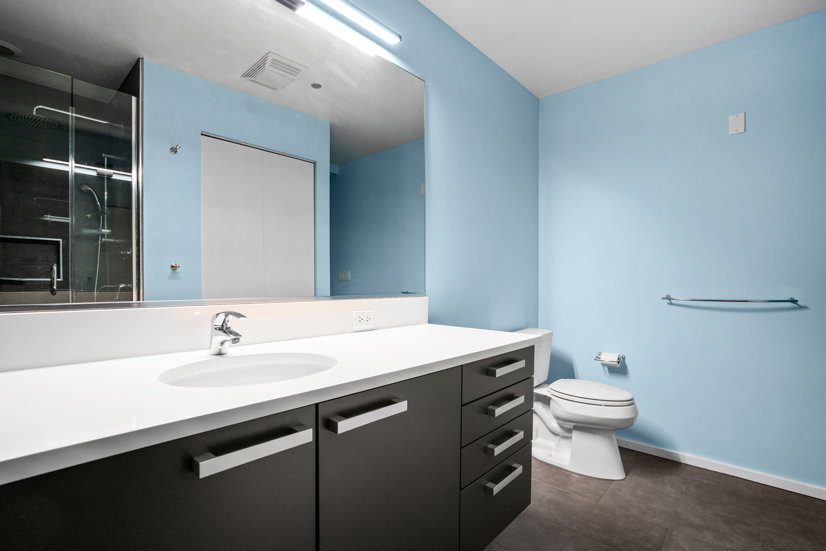 550 N St Clair Street Unit: 902