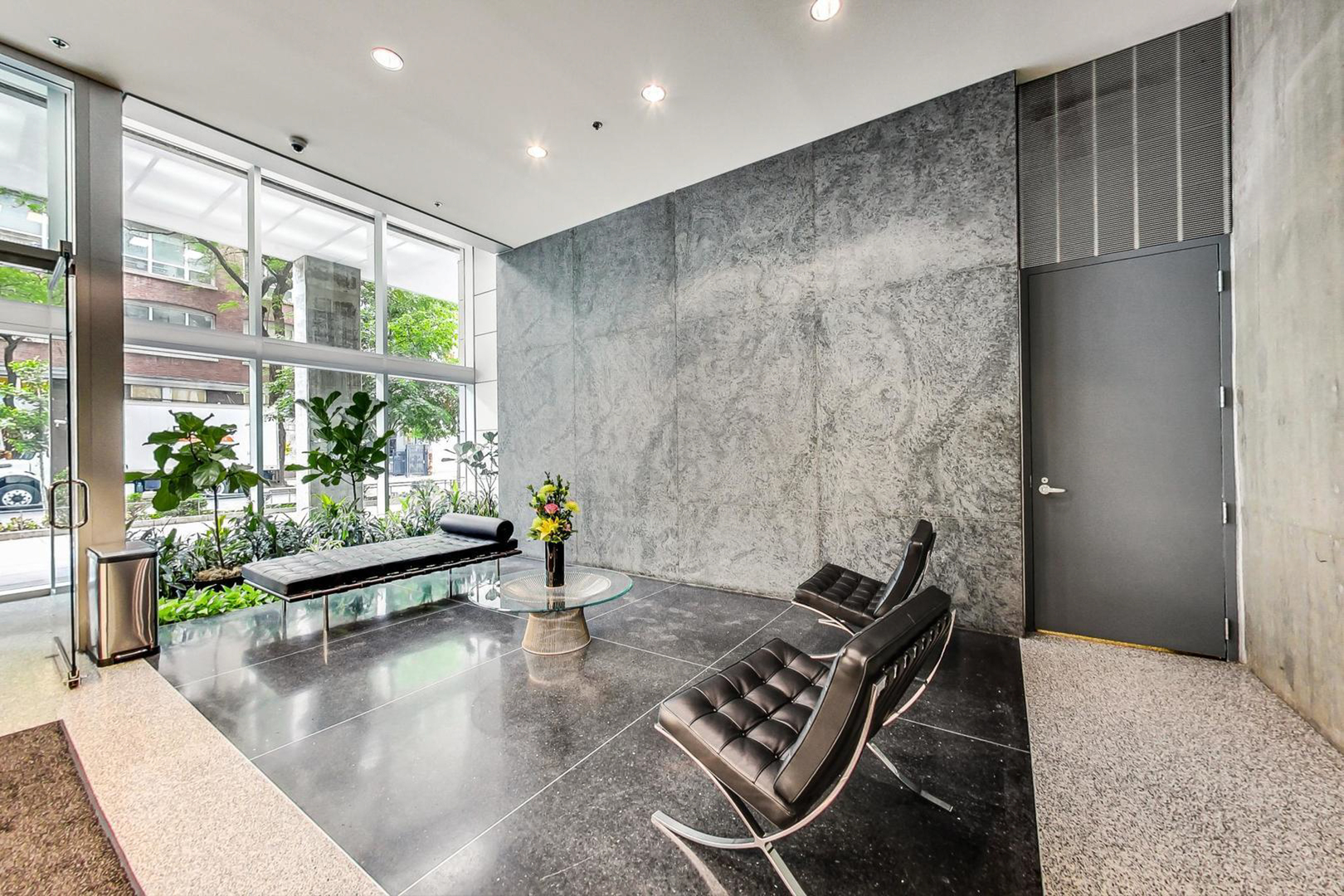 550 N St Clair Street Unit: 902