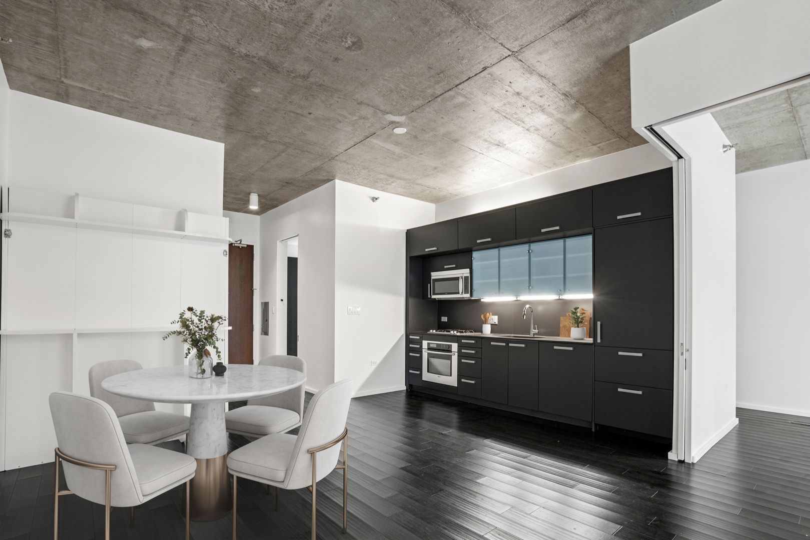 550 N St Clair Street Unit: 902