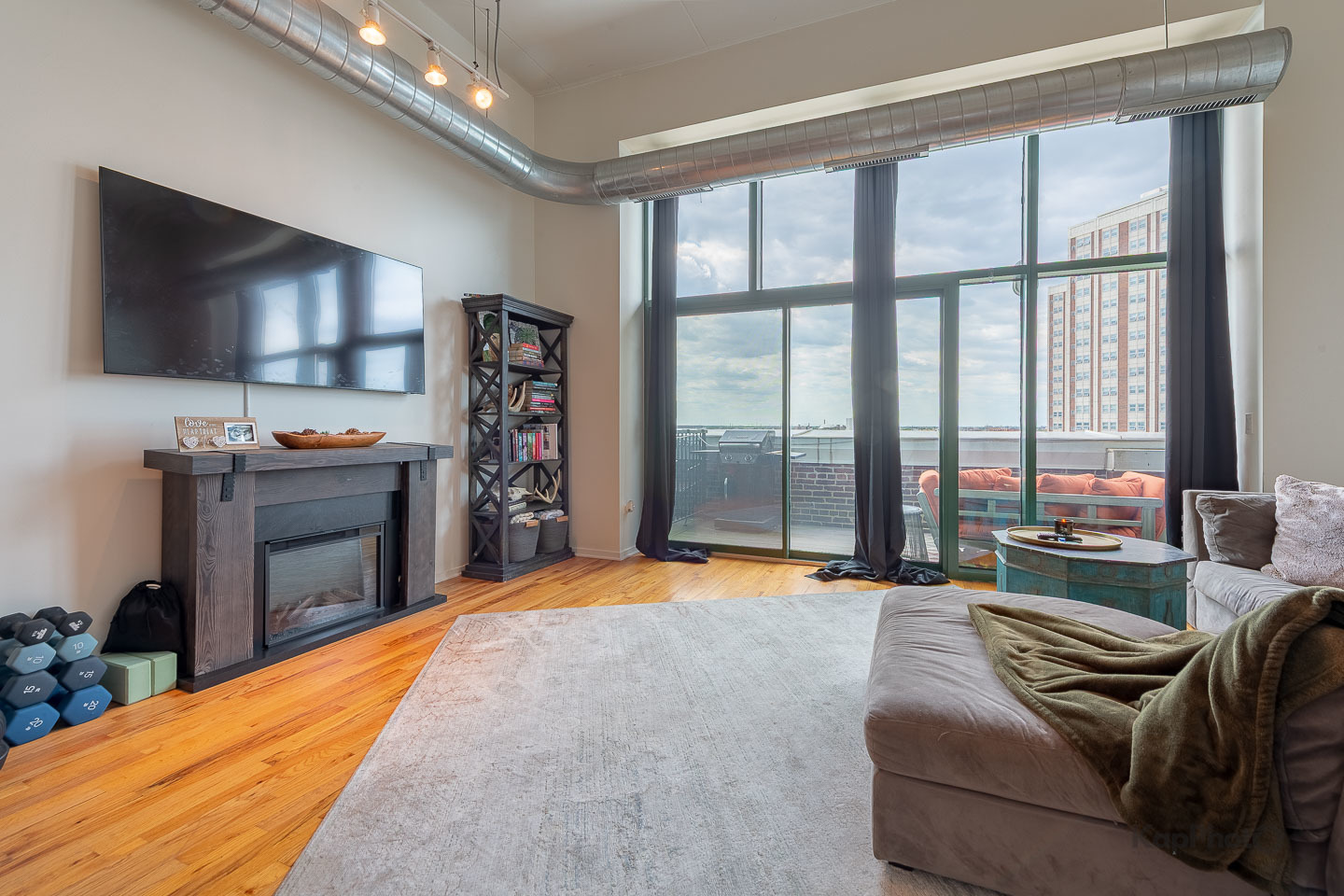 1645 W Ogden Avenue Unit: 719