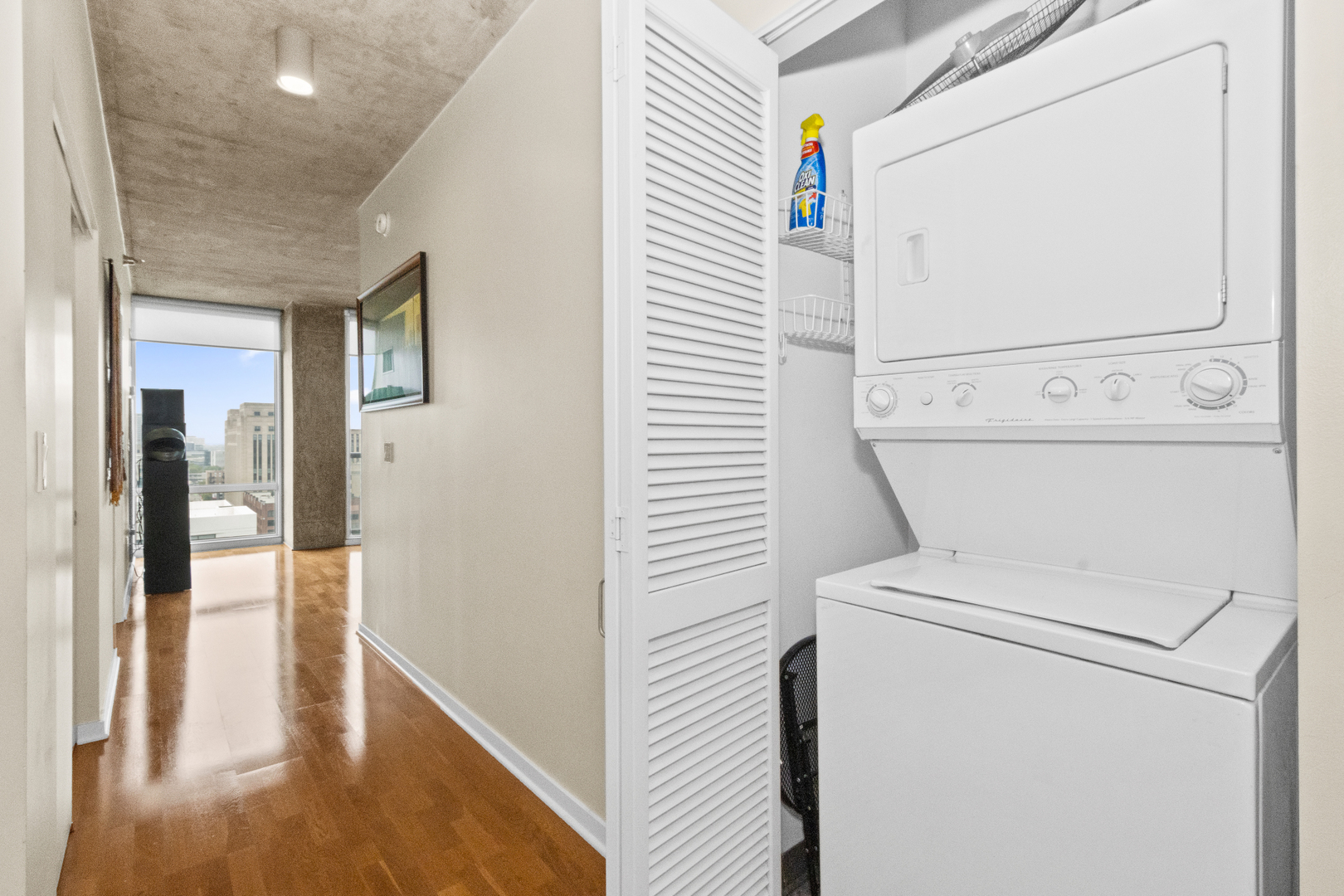 611 S Wells Street Unit: 1804