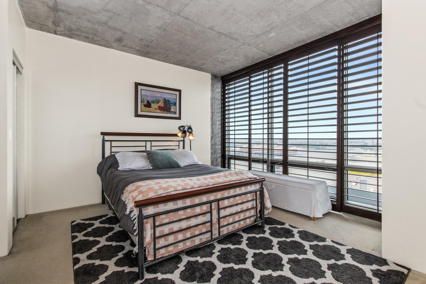 611 S Wells Street Unit: 1804